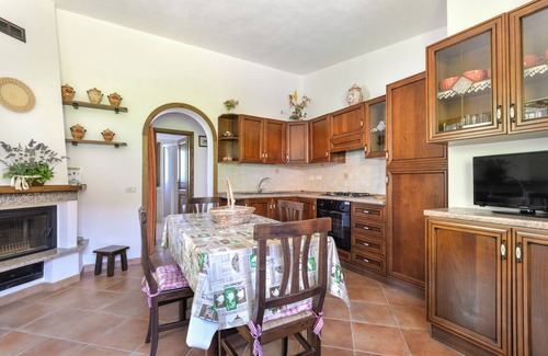 Marmi Apartment | Holiday Apartment "Casa Neda" with Private Garden