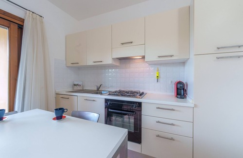 Murta Maria Apartment | Holiday Apartment "Casa Vacanze Limone" with Private Terrace, Private Garden & A/C