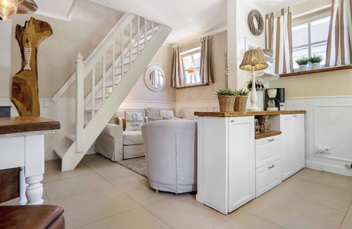 Neuenkirchen Apartment | Holiday Apartment 'Gästewohnung Am See - Maisonette' with Private Terrace and Wi-Fi Near the Beach