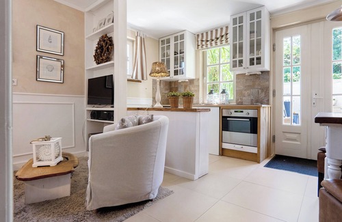 Neuenkirchen Apartment | Holiday Apartment 'Gästewohnung Am See - Maisonette' with Private Terrace and Wi-Fi Near the Beach