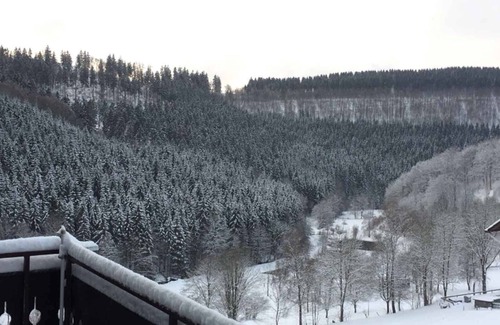 Nordenau Apartment | Holiday Apartment 'Nordenau' with Balcony and Wi-Fi