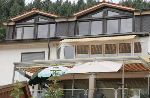 Zwingenberg Apartment | Holiday apartment Schlossblick 2
