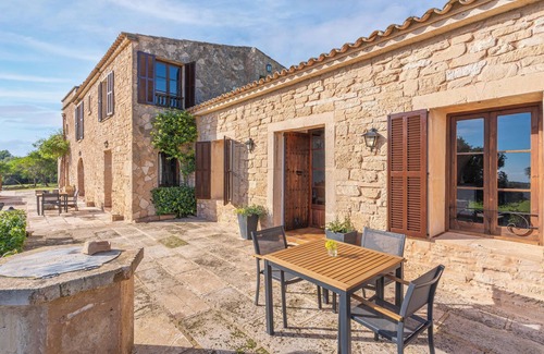 Ses Salines Apartment | Holiday Apartment "Es turo de Cabrera" with Garden, Pool & A/C
