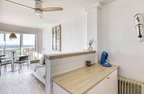 Empuriabrava Apartment | Holiday Apartment "Empuriavida" with Sea View, Private Terrace & Wi-Fi