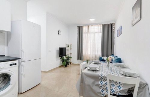 San Fernando Apartment | Holiday Apartment "Un Descanso 1" in City Center with Wi-Fi