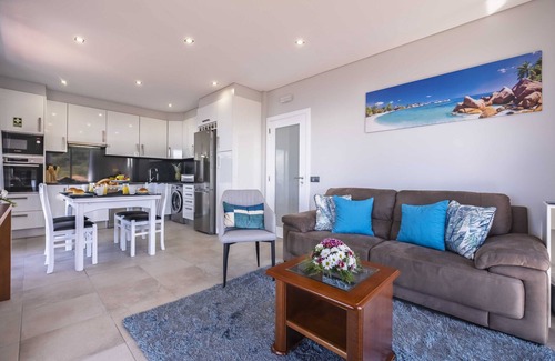 Santa Cruz Apartment | Holiday apartment- Excellent sea and mountain views with large terrace