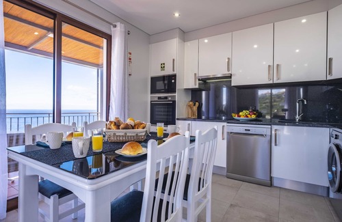Santa Cruz Apartment | Holiday apartment- Excellent sea and mountain views with large terrace
