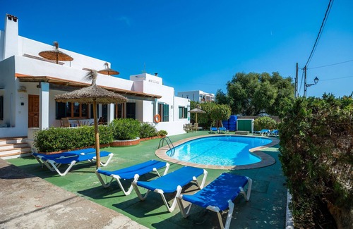 Cala d'Or Apartment | Holiday Apartment "Felipe 2-5" with Private Terrace, Shared Pool & WiFi