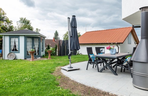 Salem Apartment | Holiday Apartment 'Fewo Wegen' with Mountain View, Private Terrace and Wi-Fi