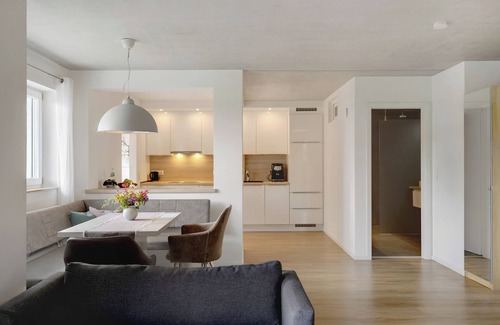 Frickingen Apartment | Holiday Apartment 'Frieda' with Mountain View, Private Terrace and Wi-Fi