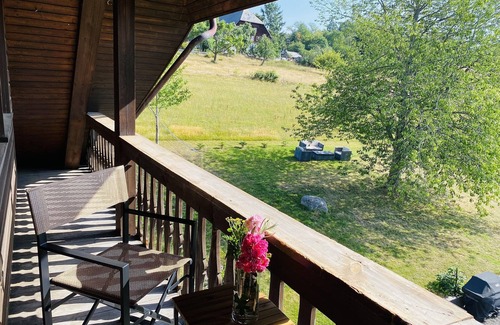 Kappel Apartment | Holiday Apartment 'Haus Alpenblick' with Mountain View, Shared Terrace and Wi-Fi