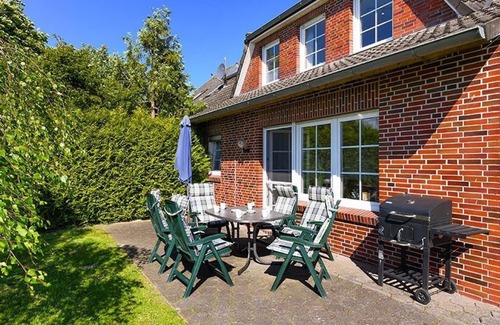 Werdum Apartment | Holiday apartment "Hauptdeck" - Ferienhof "Klein Husums"