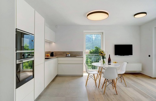 Magre sulla Strada del Vino House | Holiday Apartment "Haus Weinblick 5" with Mountain View, Garden & Wi-Fi