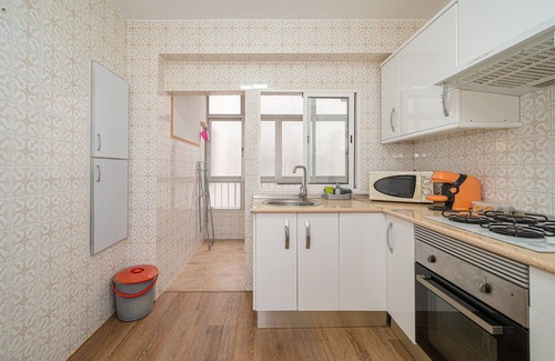 Villajoyosa Apartment | Holiday Apartment "Ideal en Villajoyosa" with Balcony & Wi-Fi