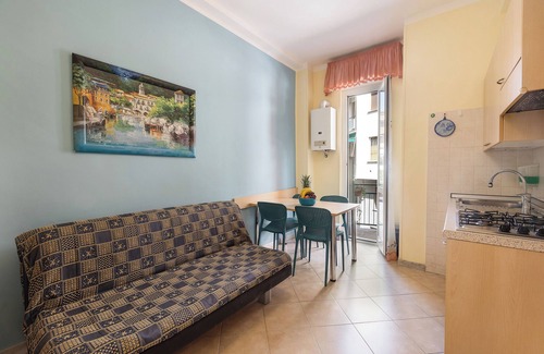Finale Pia Apartment | Holiday Apartment Isophylla Standard with Balcony & Wi-Fi