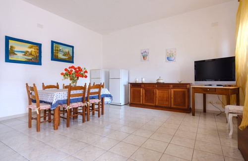 Specchiarica Apartment | Holiday Apartment 'Casa Liù' close to the Beach with Sea View & Terrace