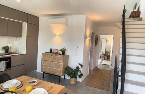 Tavira Villa | Holiday Apartment "Jasmine House" with 2 Private Terraces & Wi-Fi