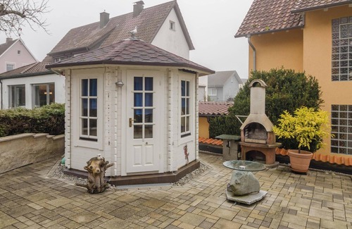 Ueberlingen Apartment | Holiday Apartment Kramer with Wi-Fi, Terrace & Shared Garden