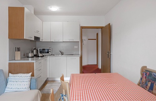 Valdaora di Sopra Apartment | Holiday Apartment “Kruma - Bankl 1” with Mountain View, Wi-Fi & Balcony