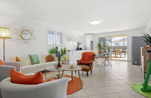 Saint-Aygulf Apartment | Holiday Apartment "Le Figuier" with Sea View, Private Pool and Wi-Fi