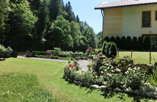 Loich House | Holiday apartment Loich for 1 - 4 persons with 2 bedrooms - Holiday house