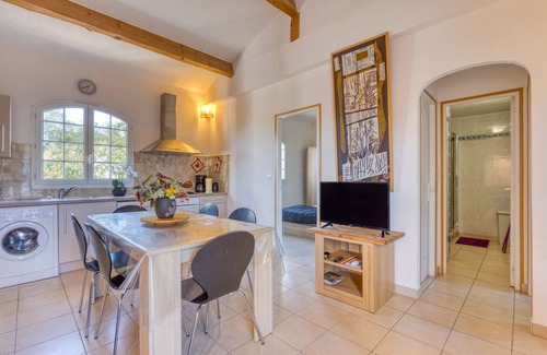 Le Grau-dʼAgde Apartment | Holiday Apartment 'Madrague St Vincent B' with Balcony, Shared Pool and Wi-Fi