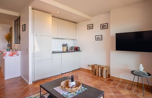 Ramatuelle Apartment | Holiday Apartment "Ramatuelle" with Sea View, Terrace & Near Pampelonne Beach