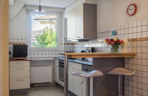 Kreuzlingen Apartment | Holiday Apartment "Seerose" near Lake Constance with Wi-Fi, Balcony & Garden