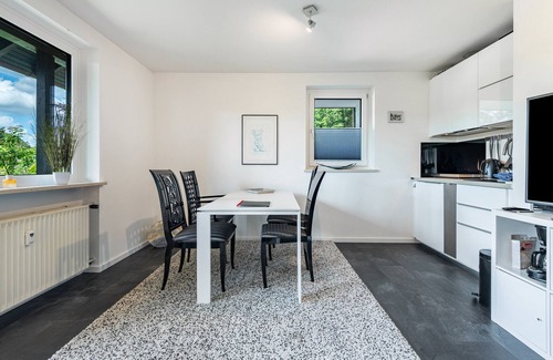 Egloffstein Apartment | Holiday Apartment 'Schlossblick' with Private Terrace, Balcony and Wi-Fi