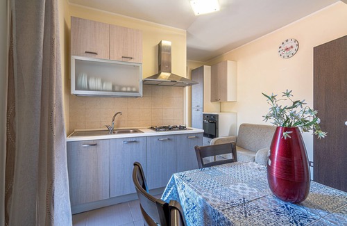 Cassibile Apartment | Holiday Apartment "San Martino Andrea" with 2 Balconies & Wi-Fi