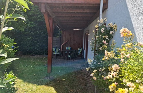 Herbstein Apartment | Holiday Apartment Schönhals with Private Terrace, Private Garden and Wi-Fi