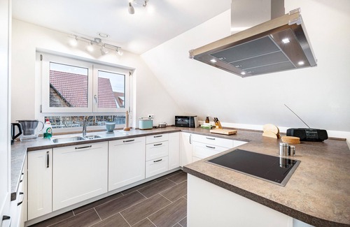Burgfelden Apartment | Holiday Apartment Schatz with Terrace, Balcony and Wi-Fi
