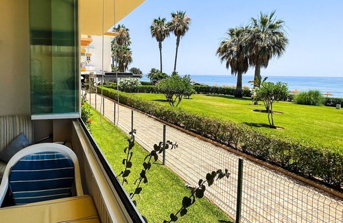 Torrox Costa Apartment | Holiday Apartment Seafront with Sea View, Covered Terrace & Wi-Fi