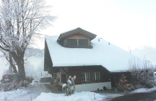 Meiringen Ski Chalet | holiday apartment Steinideen