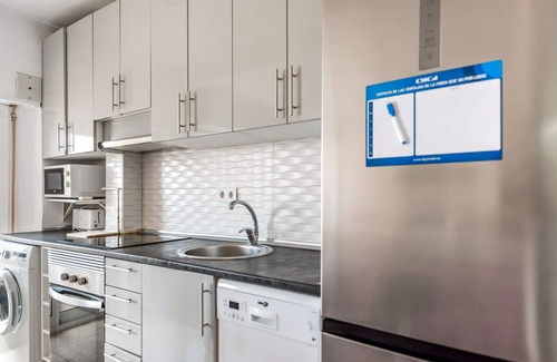 El Cabanyal Apartment | Holiday Apartment "Suites Spain Playa - Escalante" near Beach with Wi-Fi