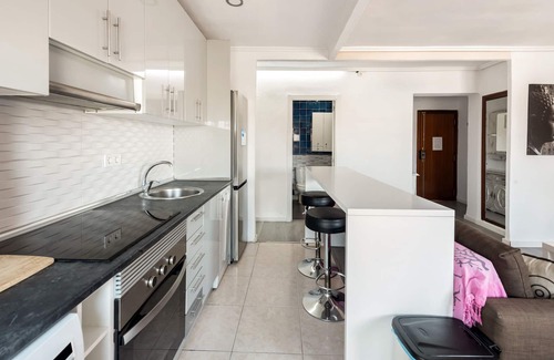El Cabanyal Apartment | Holiday Apartment "Suites Spain Playa - Escalante" near Beach with Wi-Fi