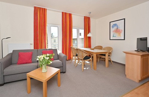 Sellin Apartment | Holiday Apartment "Villa Celia - 8" near Beach with Balcony & Wi-Fi