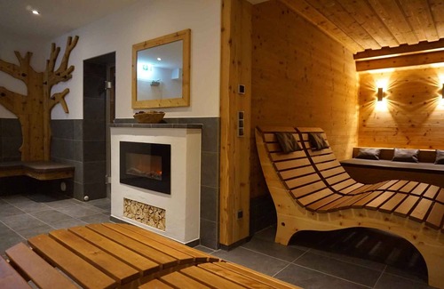Wildschoenau Apartment | Holiday apartment with balcony and indoor swimming pool