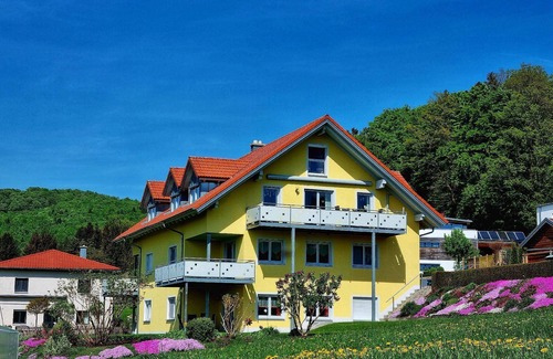 Perlhutte Apartment | Holiday apartment Waldmünchen for 1 - 4 persons with 2 bedrooms - Holiday apartment in one or multi-