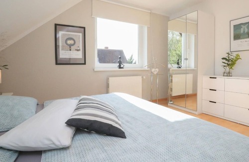 Warnow Apartment | Holiday apartment Warnow for 1 - 4 persons with 2 bedrooms - Holiday apartment in one or multi-famil