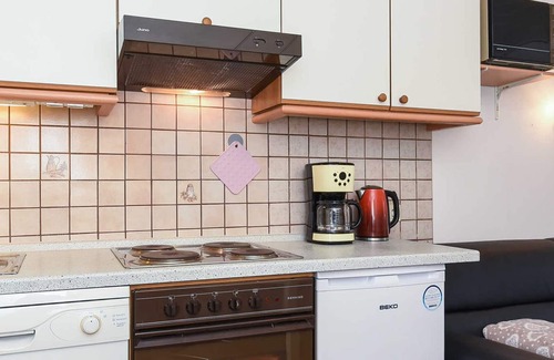 Stedesdorf Apartment | Holiday apartment "West" - Ferienhof "Tannen"