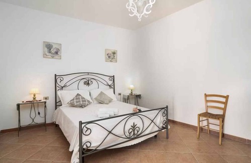 Loculi Apartment | Holiday apartment with air conditioning