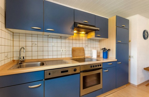 Medebach Apartment | Holiday Apartment with Private Terrace, Shared Garden and Wi-Fi