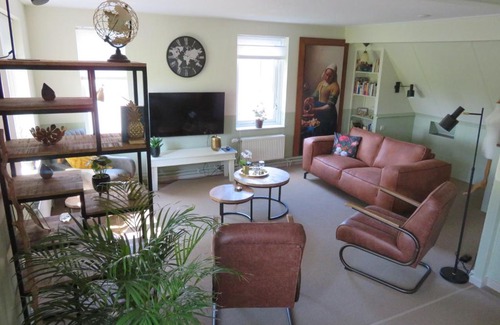 Enkhuizen Apartment | Holiday apartment with free parking Boven Jan Enkhuizen