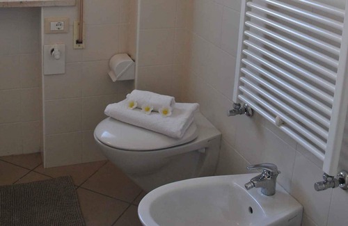 Fogliano Marina Apartment | Holiday apartment with balcony