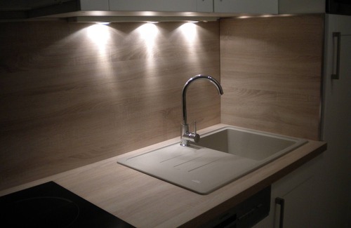 Frejus Port Apartment | Holiday apartment with swimming pool, on the beach, near the port, WiFi