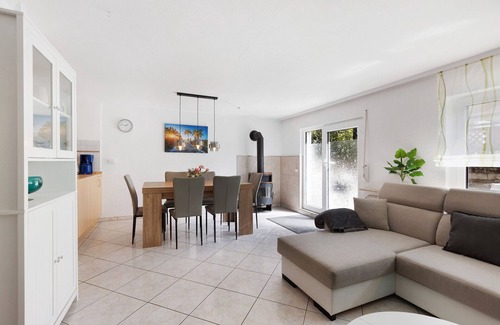 Gaienhofen Apartment | Holiday Apartment 'Zeller' with Private Terrace and Wi-Fi