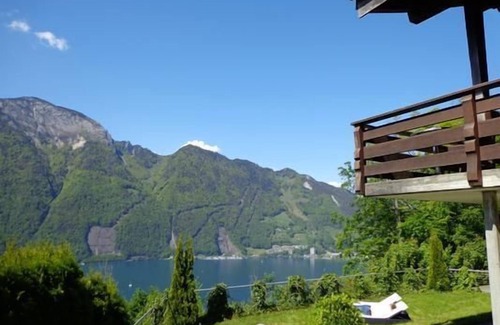 Ruetli House | Holiday cottage Chalet Sarah