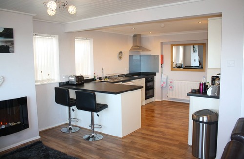 Cemaes Bay Cottage | Holiday Cottage with 180 degree sea views