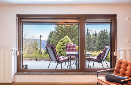 Suhl House | Holiday Home 'Selma' with Private Terrace, Balcony and Wi-Fi